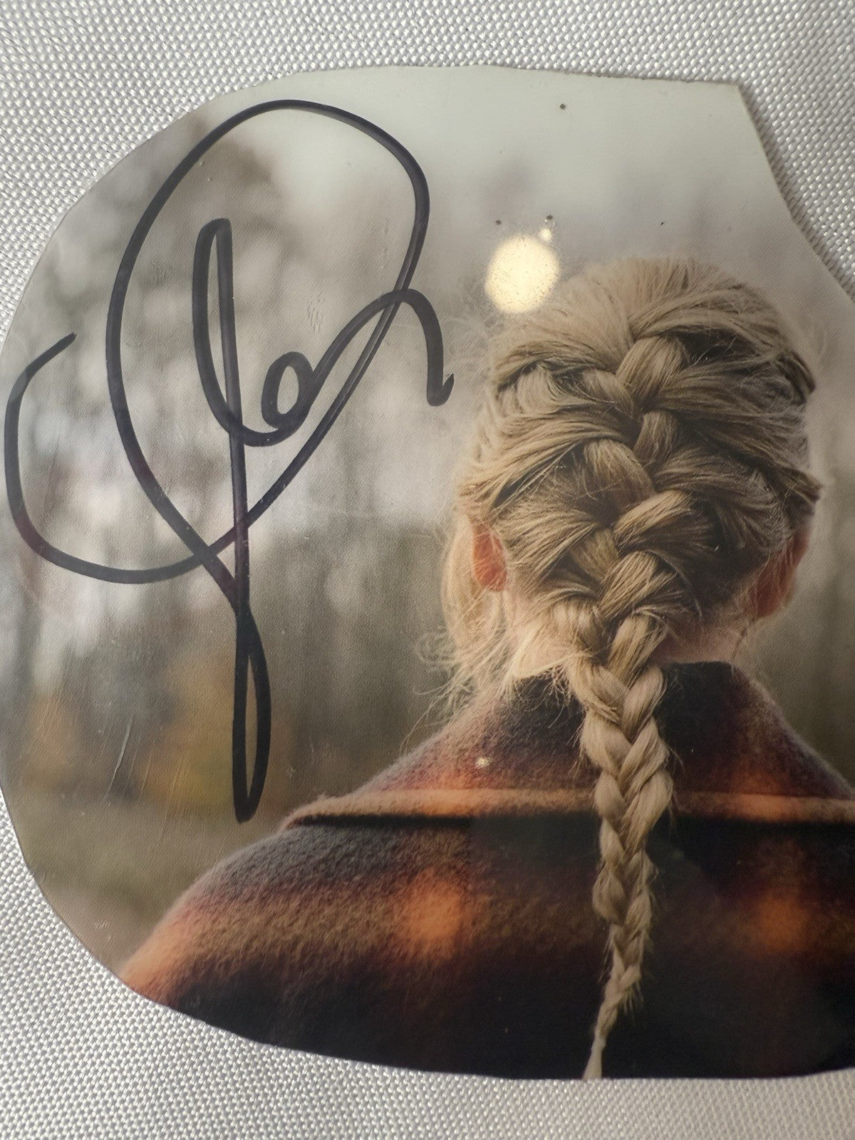 🎸 Taylor Swift Signed Pickguard w/ PSA DNA COA – Evermore Album Era | Rare Folk